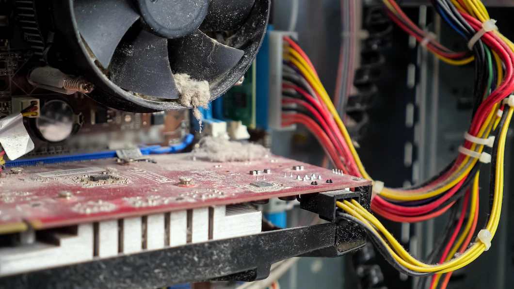 Dusty Desktop PC CleanUp - How to clean your computer from dust